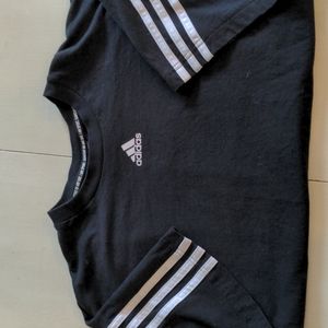 Adidas t-shirt